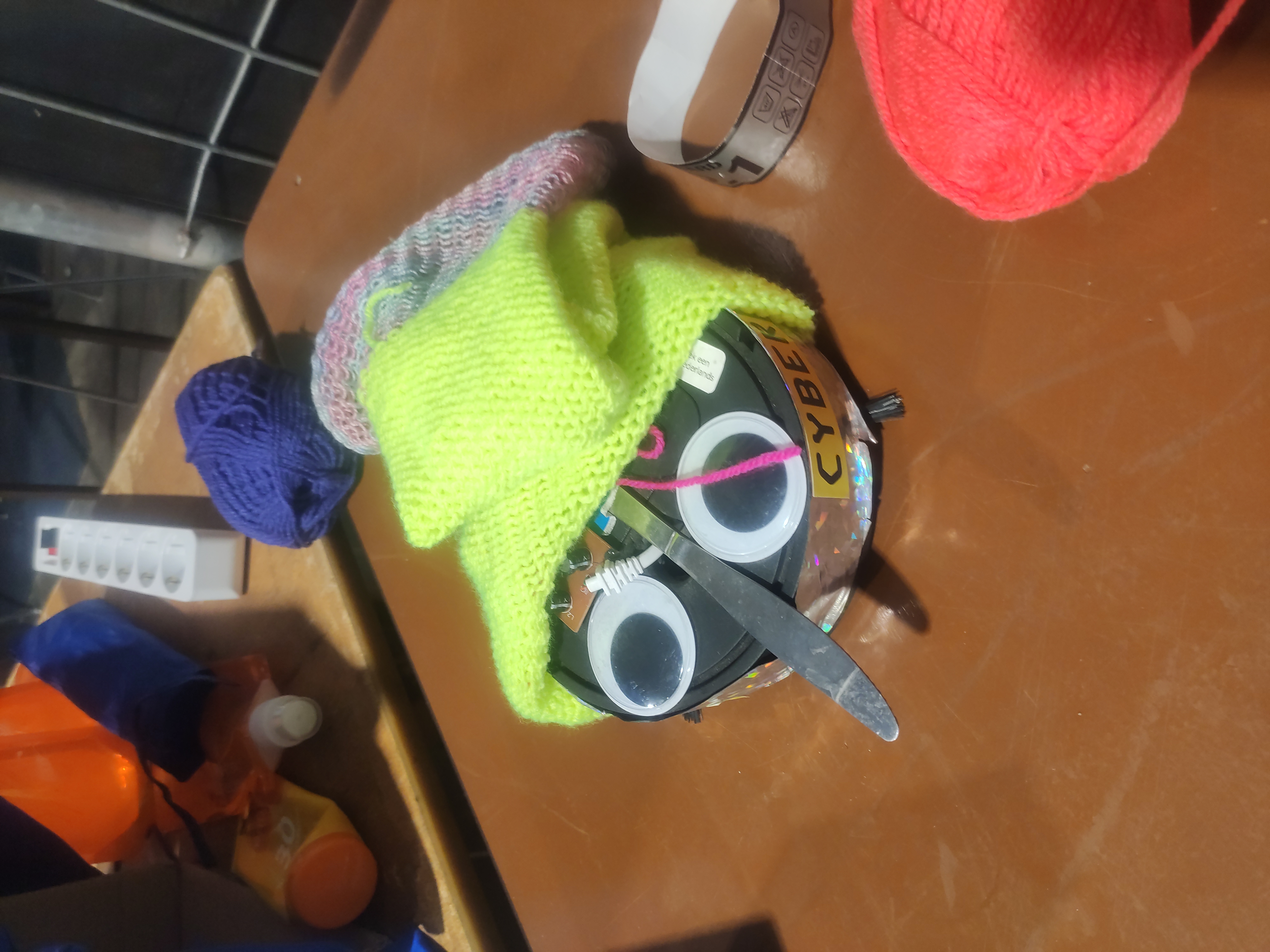 Stabby at What Hackers Yarn